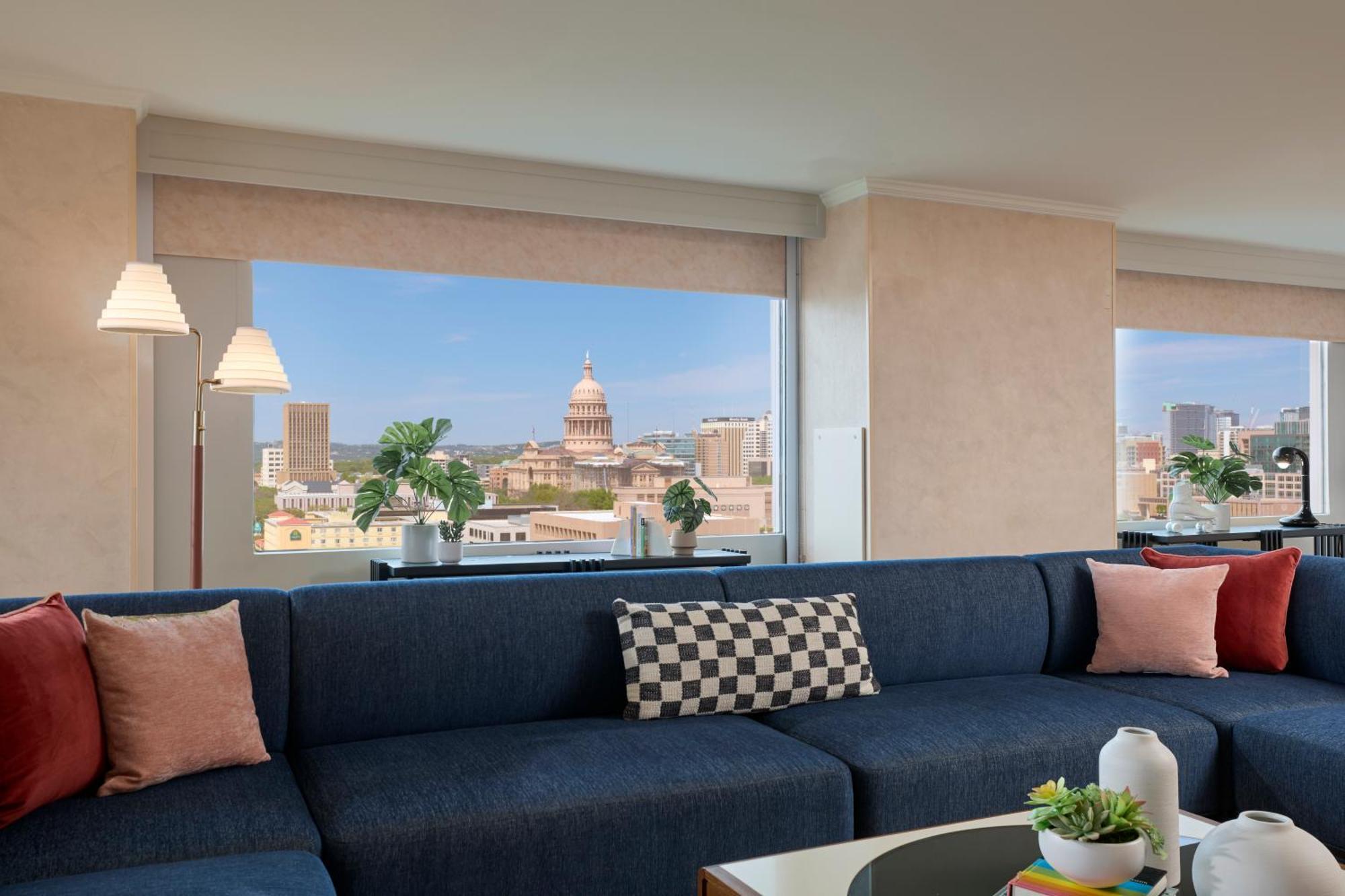 Downright Austin, A Renaissance Hotel Exterior photo